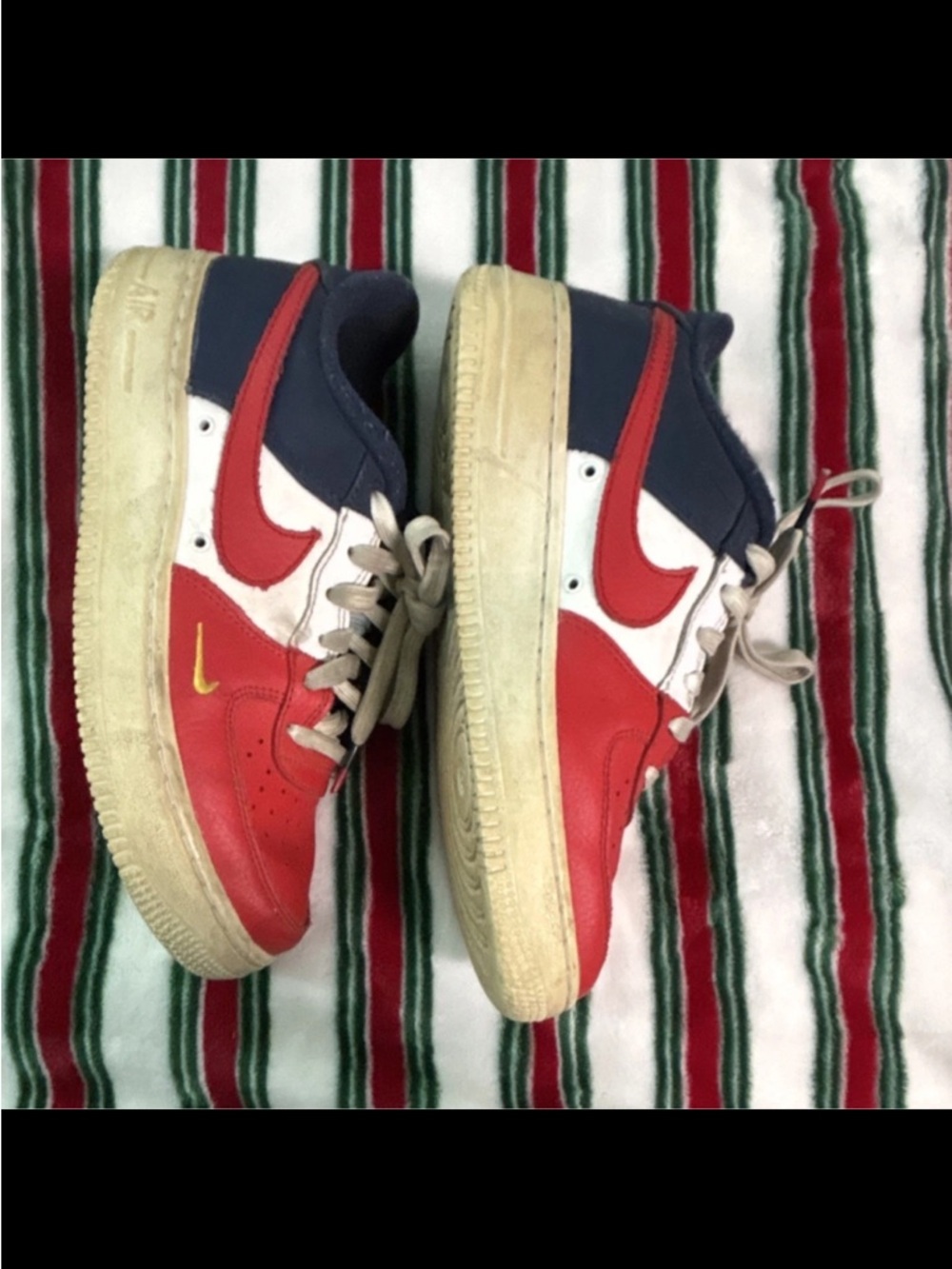 Nike Kids Red, White & Navy Low-Top Sneakers
